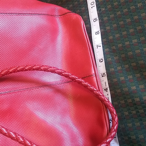 SOLD. 💕Bottega Veneta Red Leather Intrecciato Hobo Bag - Picture 9 of 15